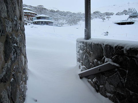 Knockshannoch Ski Lodge - Darwin Holiday 1