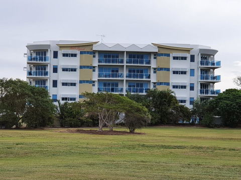 Koola Beach Apartments Bargara - Darwin Holiday 1