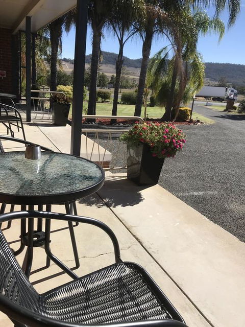 Kootingal Landview Motel - Darwin Holiday 0