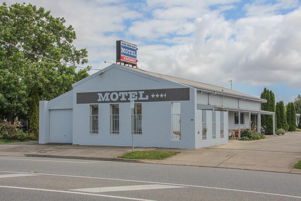 Dalmore VIC Darwin Holiday