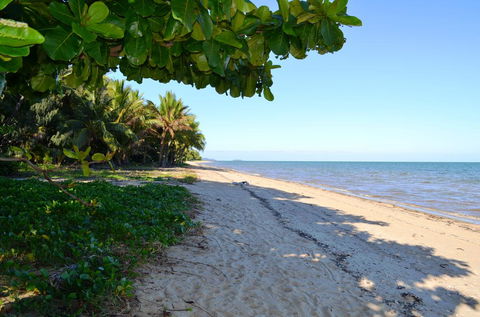 Kurrimine Beach Huts - Darwin Holiday 1