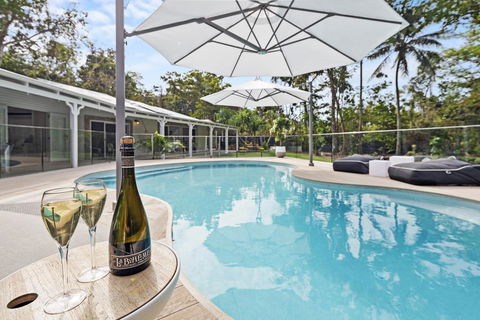 La Boheme Whitsunday - Darwin Holiday 1