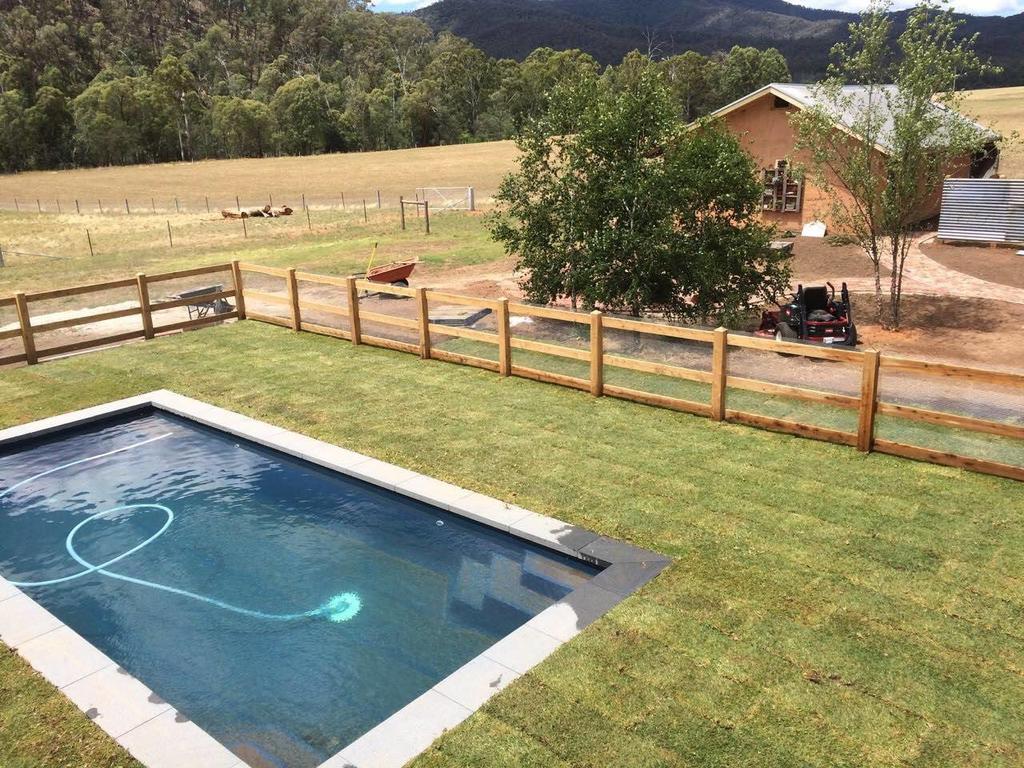 Cheshunt VIC Darwin Holiday