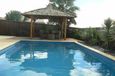 La Mer - Home With A Pool - Darwin Holiday 2