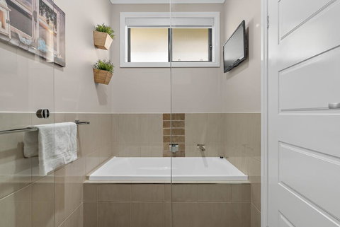 La Sienna - Darwin Holiday 1