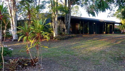 Lagoon Pocket Bed & Breakfast - Darwin Holiday 0