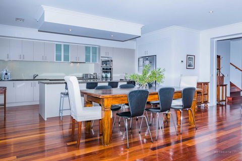 Lahinch Mews - Family Bookings Only - Darwin Holiday 0