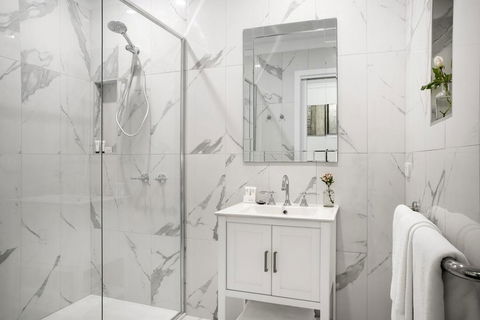 Lake Daylesford Apartment 2 - Darwin Holiday 2