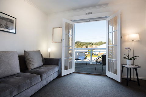 Lake Daylesford Apartment 5 - Darwin Holiday 2