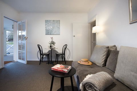 Lake Daylesford Apartment 7 - Darwin Holiday 2