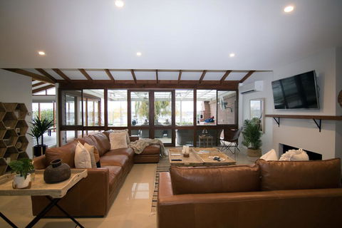 Lake House 61 Mulwala - Darwin Holiday 1