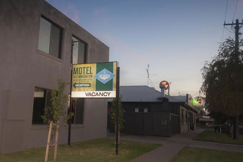 Lake Mulwala Hotel Motel - Darwin Holiday 3