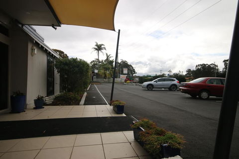 Lake Munmorah Motel - Darwin Holiday 2