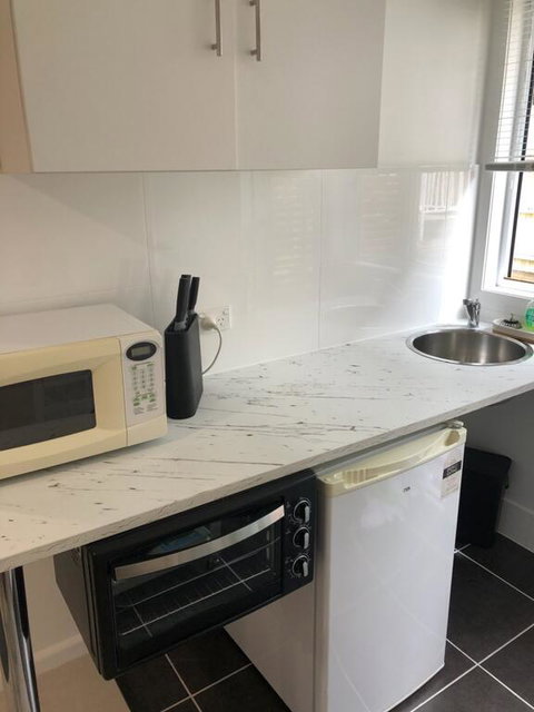 Lakefront Peace Apartments Studio 4 - Darwin Holiday 3