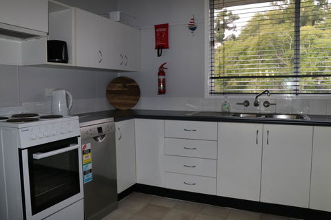 Lakes Edge Cottage - Darwin Holiday 2