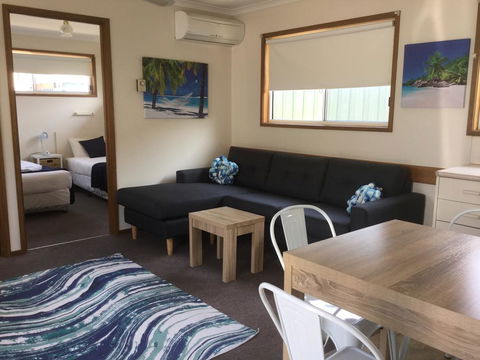 Lakes Jakaranda Holiday Units - Darwin Holiday 1