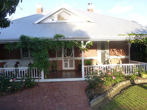 Lakeside Bed & Breakfast - Darwin Holiday 3