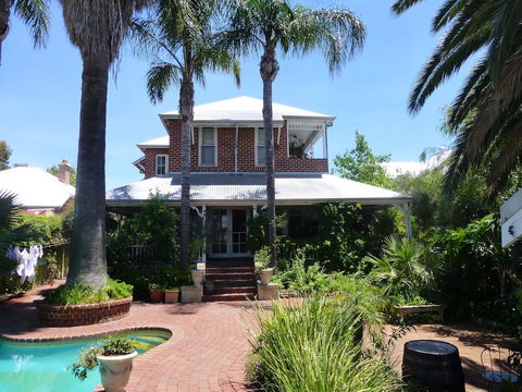 Lakeside Bed & Breakfast - Darwin Holiday 0