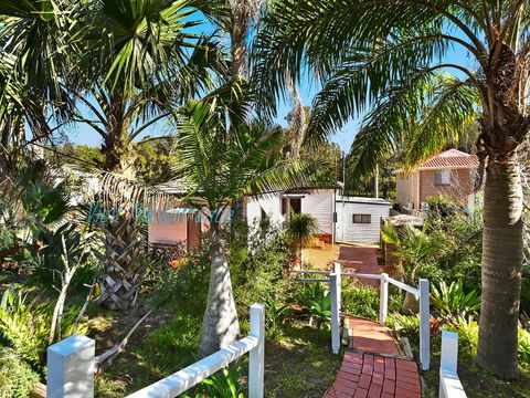 Lakeside House & Cabin - Darwin Holiday 2