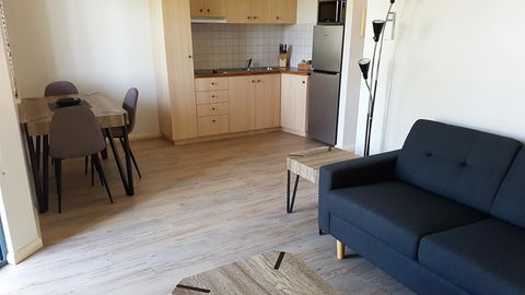 Lakeview Apartments - Darwin Holiday 1