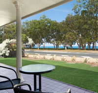 Large family waterfront home with room for a boat - Welsby Pde Bongaree - Darwin Holiday