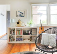 Large Quiet Art Deco Apt Camberwell - Darwin Holiday