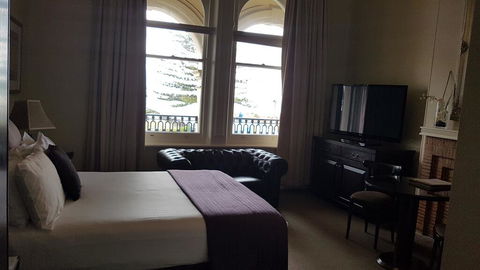 Largs Pier Hotel - Darwin Holiday 2