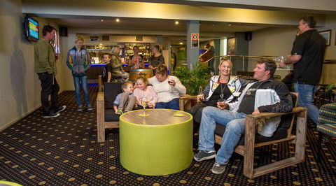 Laurieton Hotel - Darwin Holiday 1