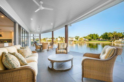 Lavish & Luxurious, Noosa Waters - Darwin Holiday 0
