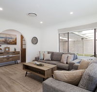 Le Maison 77 Horace St - stunning house with ducted air WIFI and Linen provided - Darwin Holiday