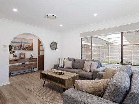 Le Maison, 77 Horace St - Stunning House With Ducted Air, WIFI And Linen Provided - Darwin Holiday 0