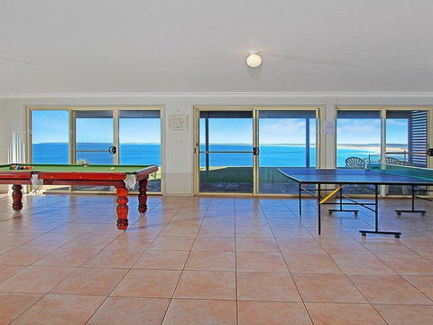 Le Vista - Panoramic Views Looking South - Darwin Holiday 3
