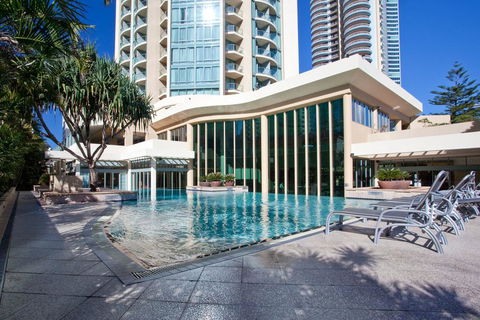 Legends 1 Bedroom Spa Suite - We Accommodate - Darwin Holiday 3