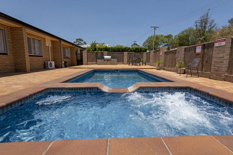 Leichhardt Motor Inn - Darwin Holiday 2