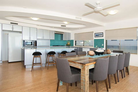 Lennox On The Beach Unit 1 - Lennox Head - Darwin Holiday 3