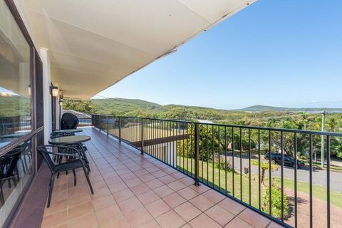 Lentara St 12 - Fingal Bay - Darwin Holiday 1