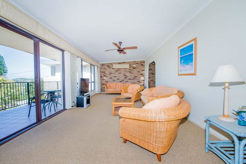 Lentara St 12 - Fingal Bay - Darwin Holiday 3