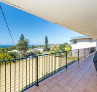 Lentara St 12 - Fingal Bay - Darwin Holiday