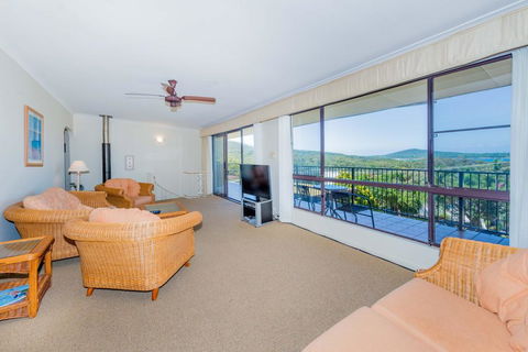 Lentara St 12 - Fingal Bay - Darwin Holiday 2