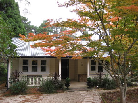 Leura Country Cottage - Darwin Holiday 0