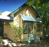 Leura Lady - Darwin Holiday