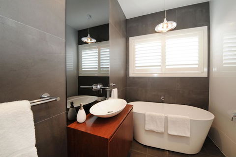 Lewis Street Apartments By Kirsten Serviced Accommodation - Darwin Holiday 2