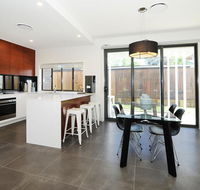 Lewis Street Apartments by Kirsten Serviced Accommodation - Darwin Holiday