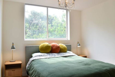 Light And Airy North Bondi Apartment - Darwin Holiday 1