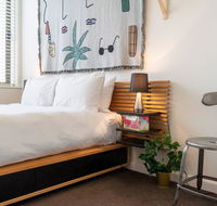 Light Filled Contemporary Urban Oasis Apt  Parking - Darwin Holiday