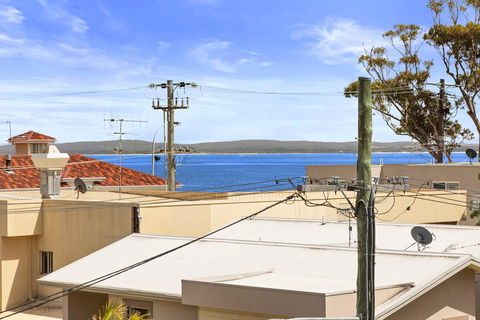 Lillian Street, Unit 1/2 - Darwin Holiday 2