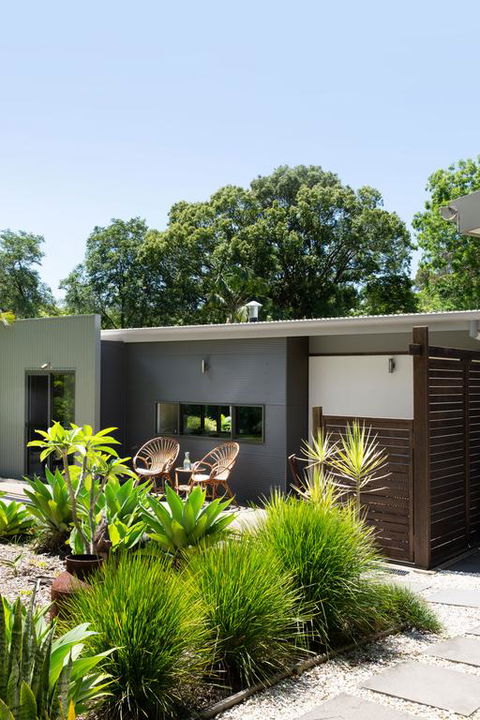 Lily Pad At Byron Bay - Darwin Holiday 3