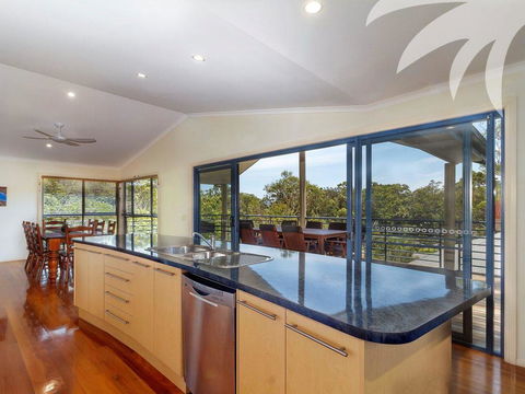 Lily's - Darwin Holiday 1