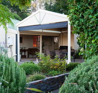 Linfield Cottage - Darwin Holiday