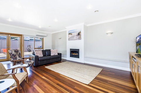 Linsdale - Darwin Holiday 3